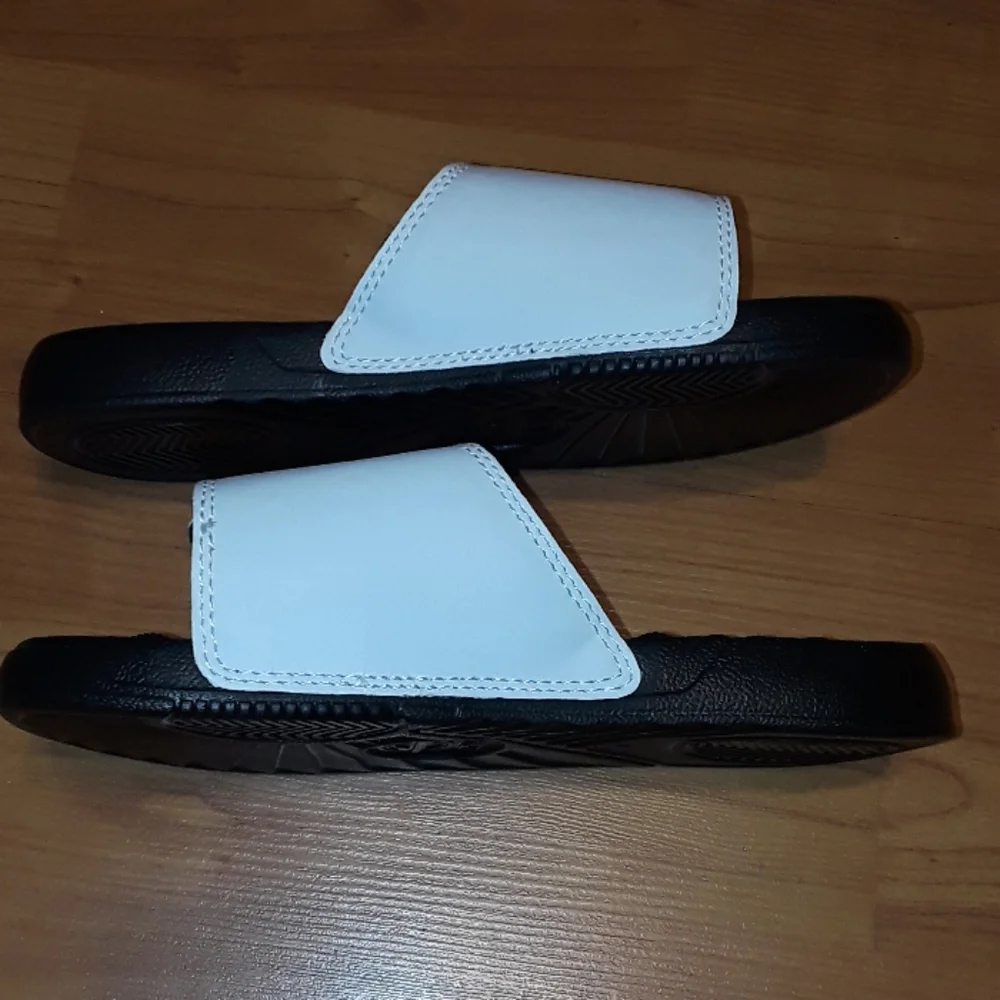 Oklahoma City Thunder iSlide Sandals Size 4